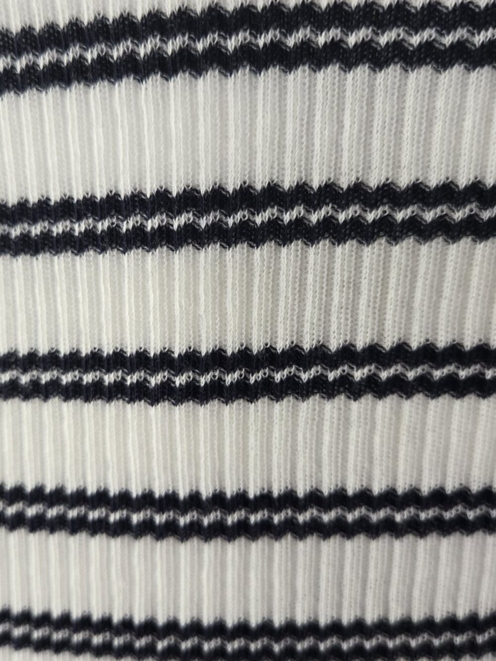 VINCE Striped Ribbed Boatneck Cotton Sweater Medium Navy White - Picture 4 of 6